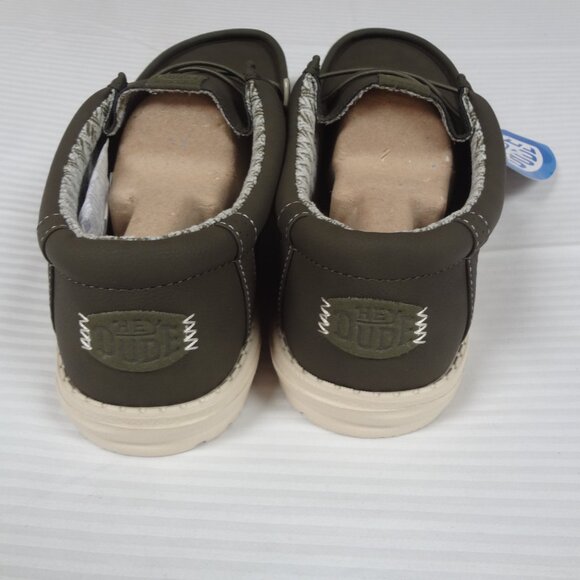 NWT Hey Dude Men\'s Wally Classic Shoes Olive Green Leather Mens Shoes Size 15